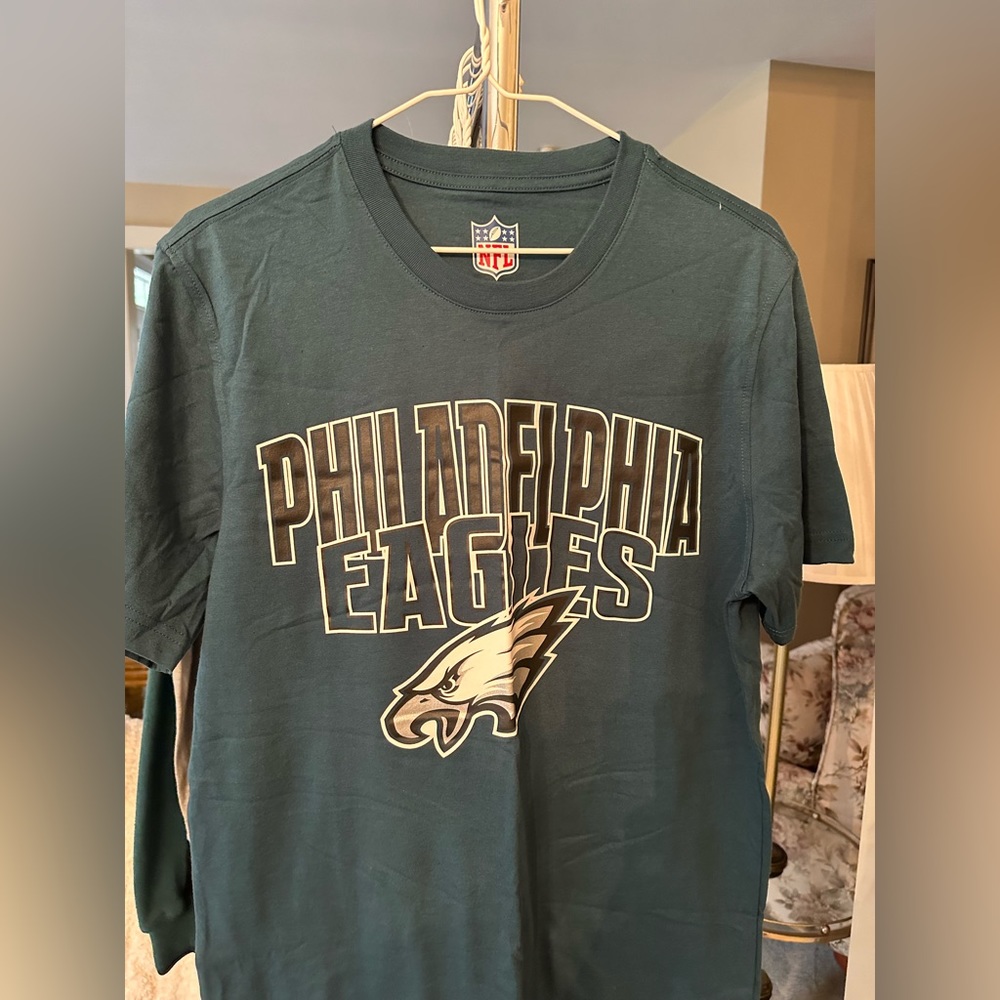 Eagles short sleeve shirt